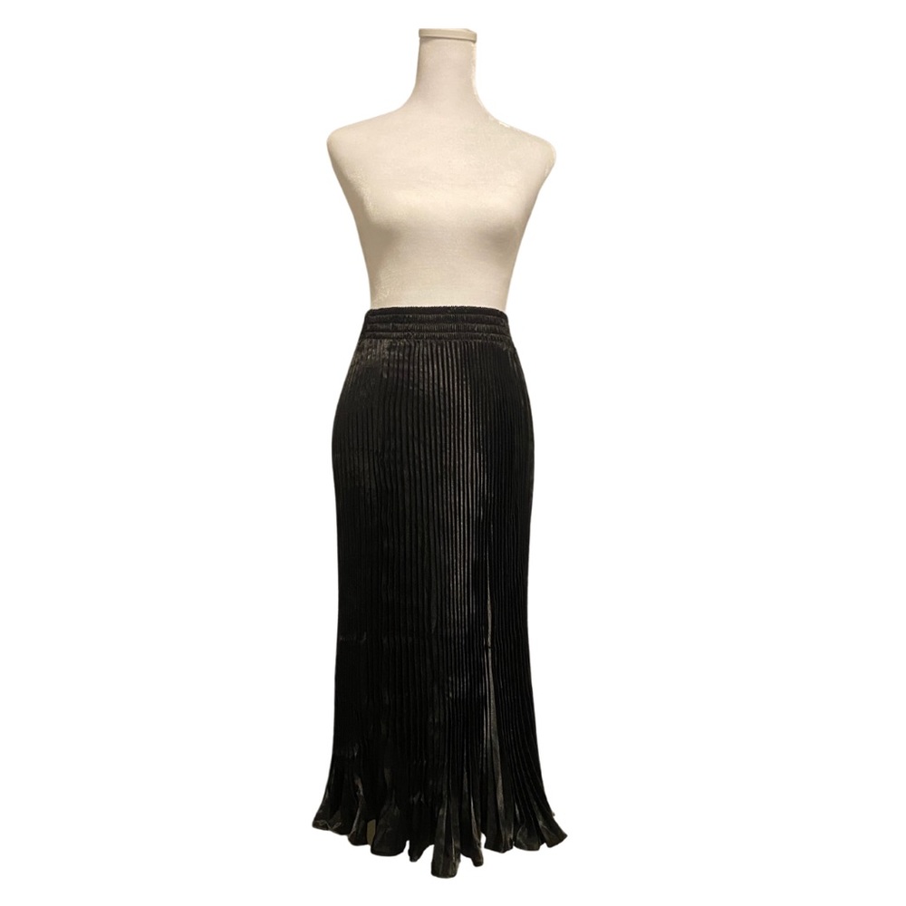 Whimsygoth, High elastic waist, pleated satin like midi skirt in Black. Size S